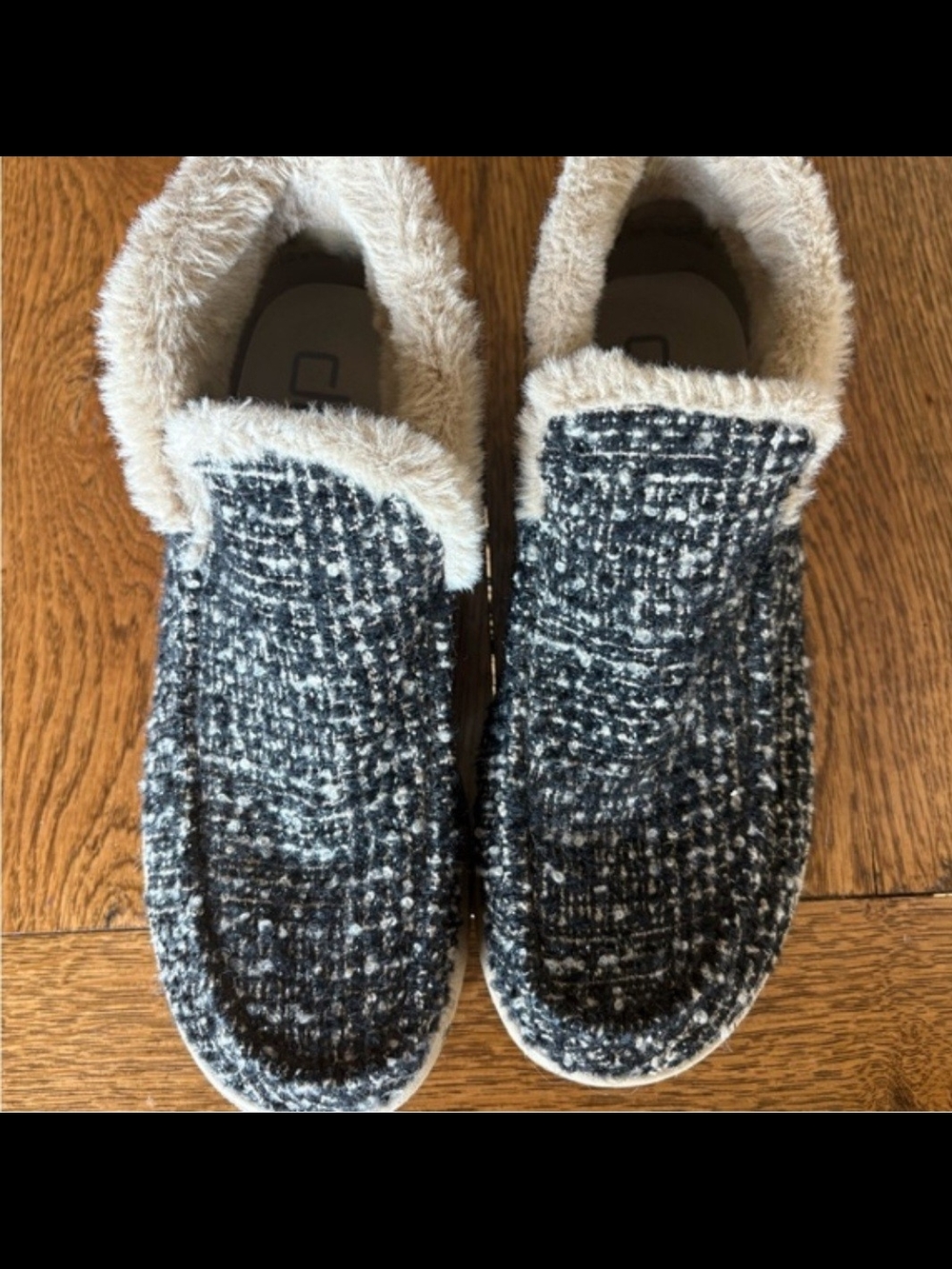 Hey Dude Women's Black and Cream Furry-Lined Slip-On Booties